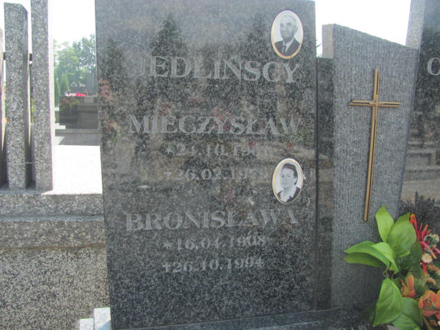 Zbigniew Czerwonka 1932 Trześń - Grobonet - Wyszukiwarka osób pochowanych