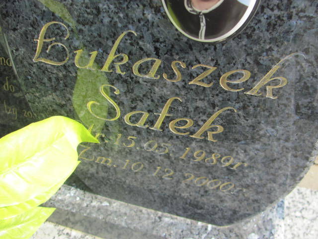 Łukasz Sałek 1989 Trześń - Grobonet - Wyszukiwarka osób pochowanych