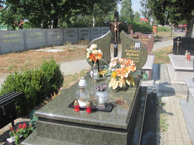 Grób Kazimierz Rękas